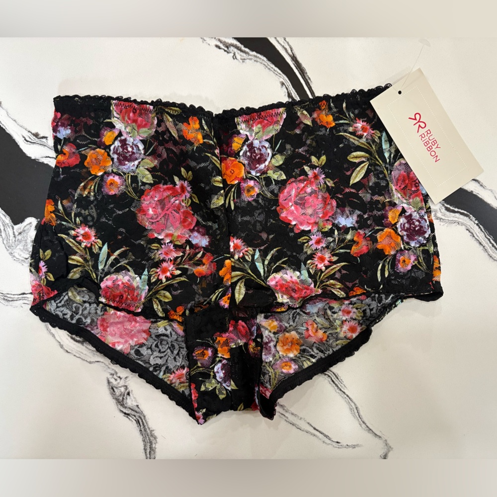 Ruby Ribbon Mirabelle Girl Short Size Small